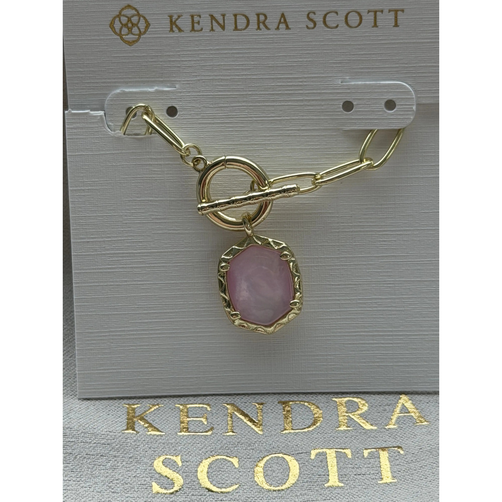 Kendra Scott pink necklace